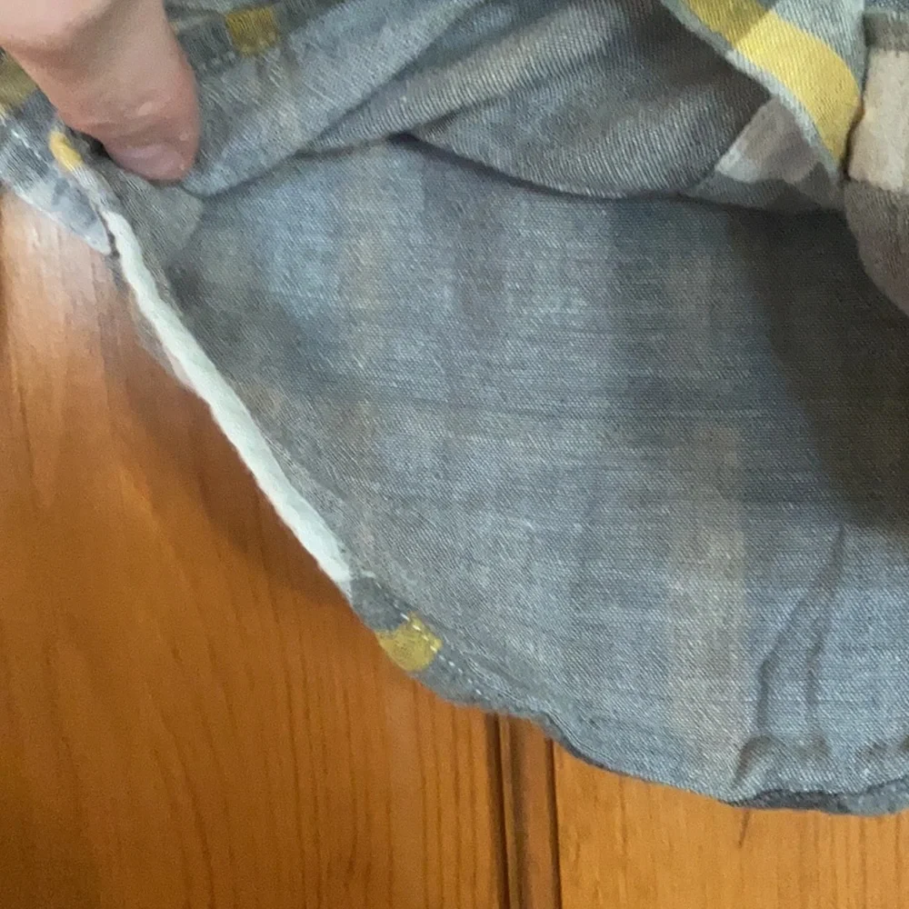 GAP plaid button